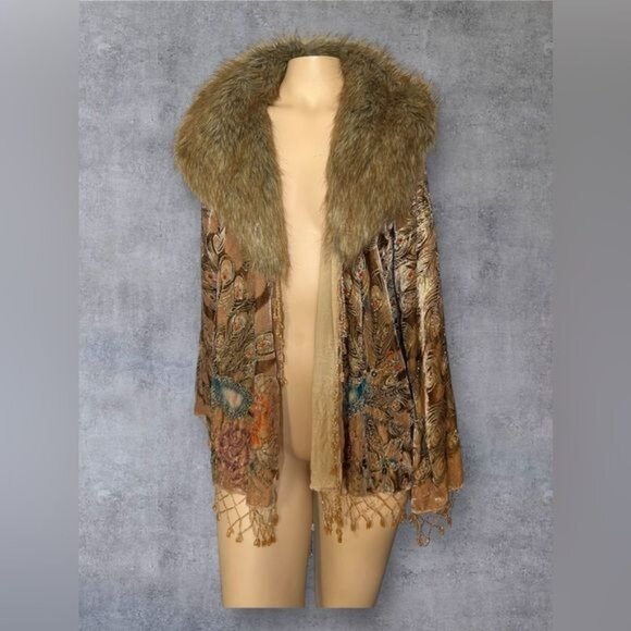 Boston Proper Embroidered Velvet Kimono w/ Faux Fur Collar - Picture 2 of 9